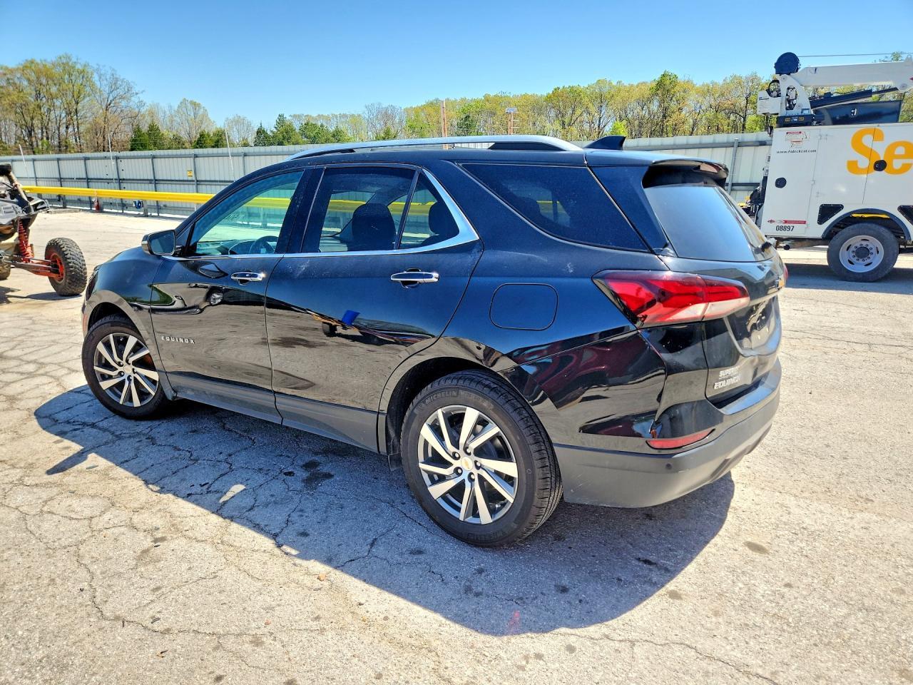 2022 Chevrolet Equinox Premier - Фото 2
