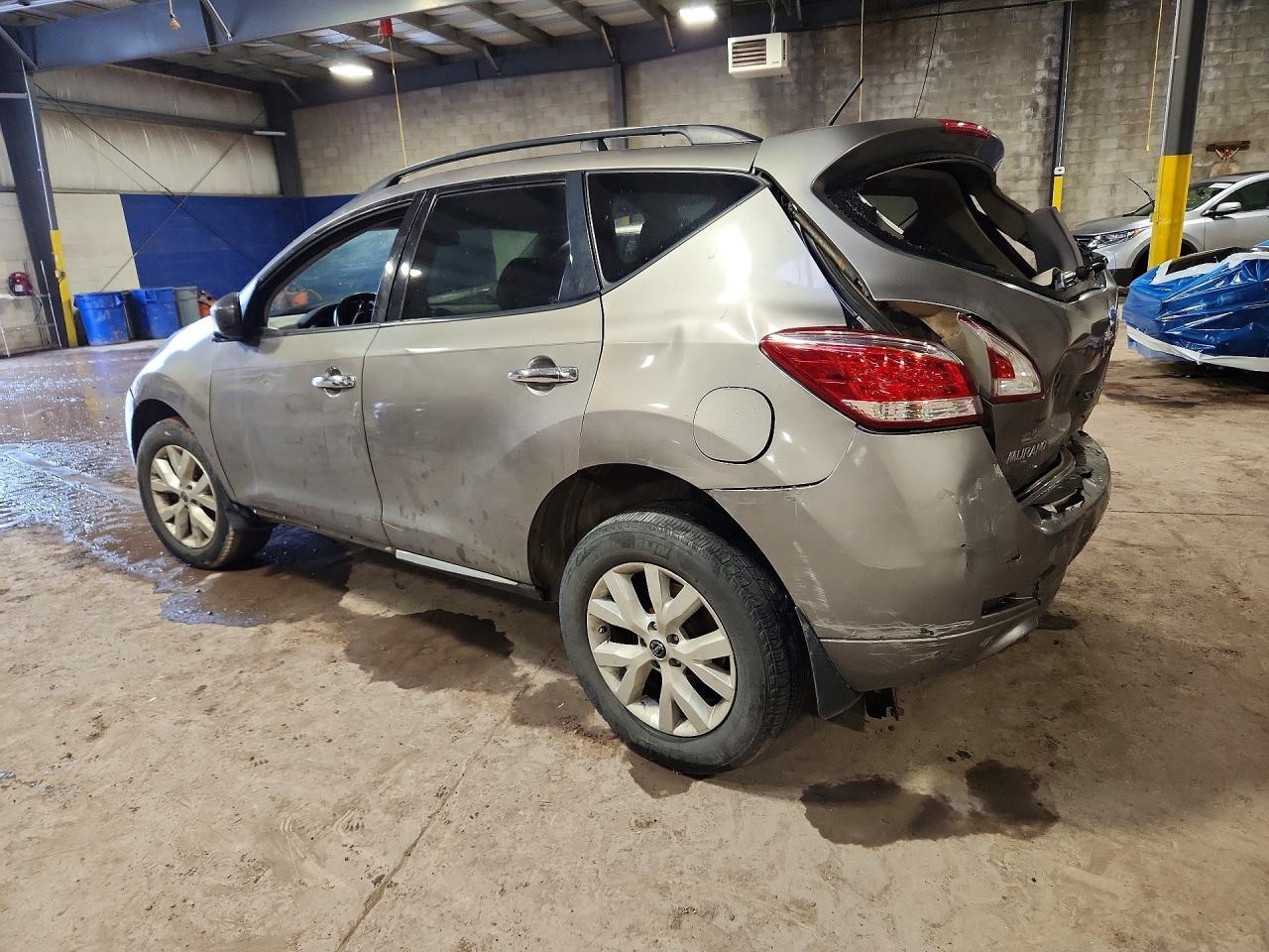 2011 Nissan Murano S - Image 2
