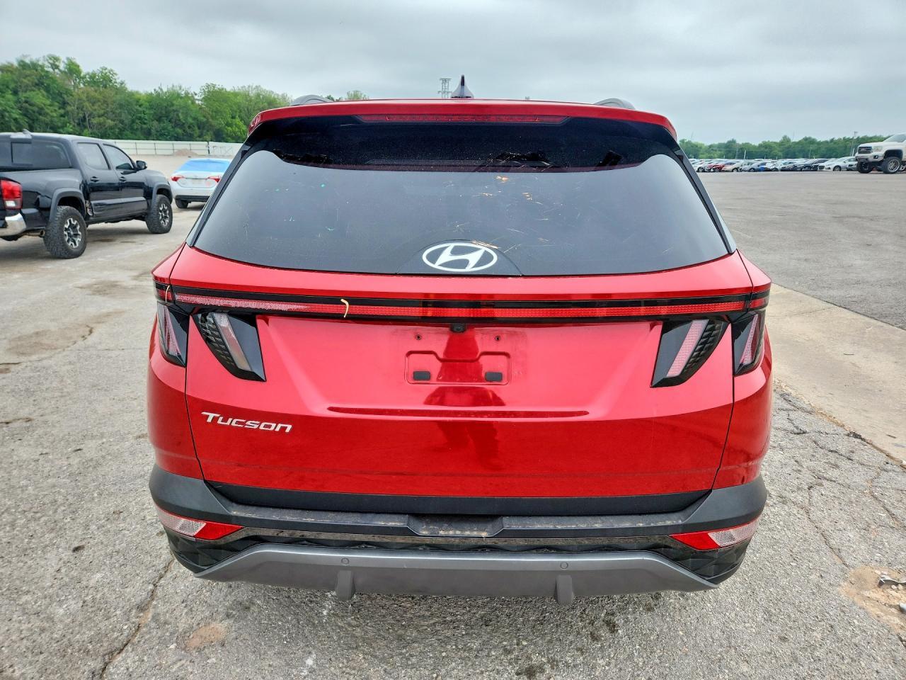 2022 Hyundai Tucson Limited - Image 6