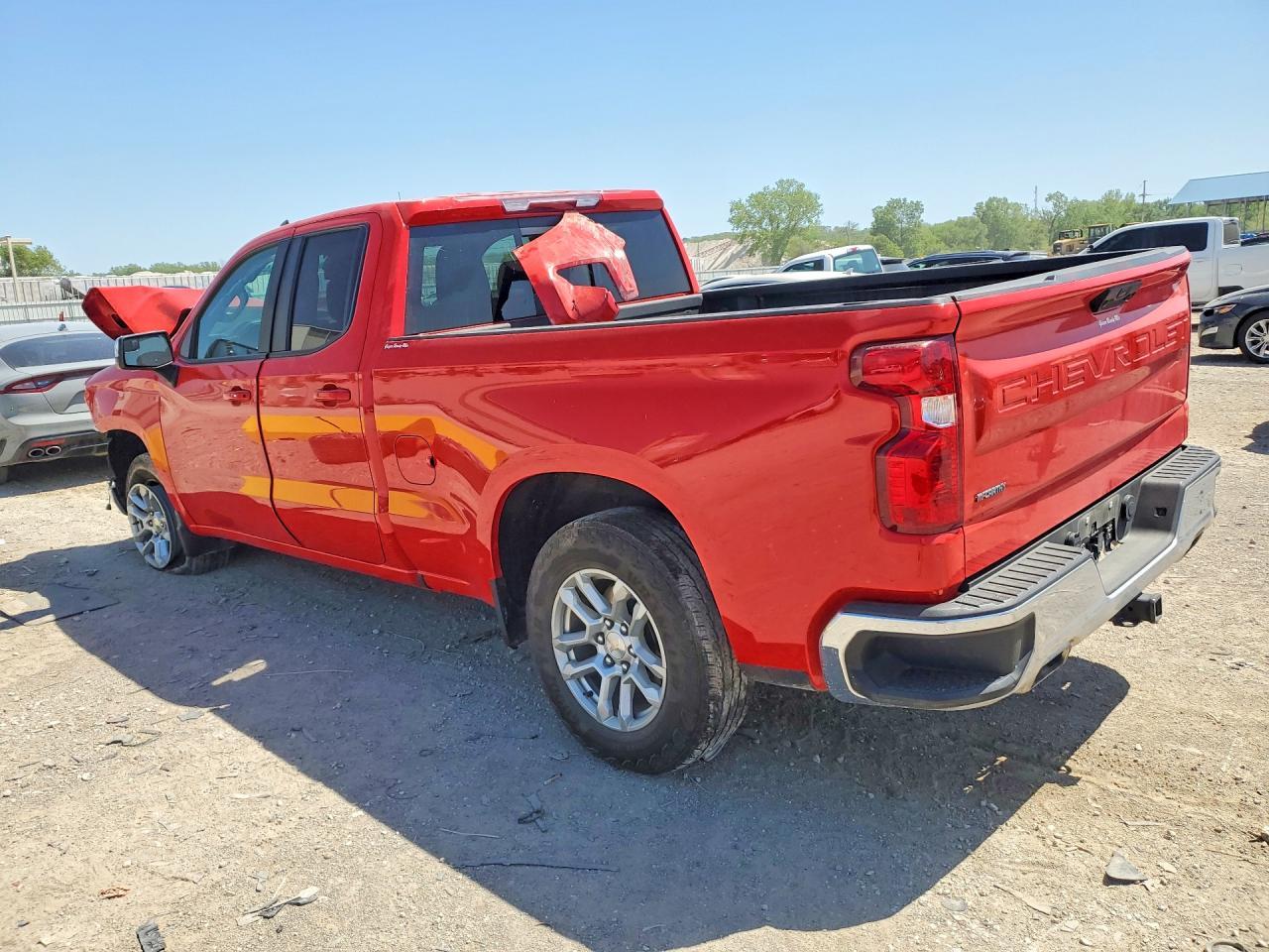 2024 Chevrolet Silverado K1500 Lt - Фото 2