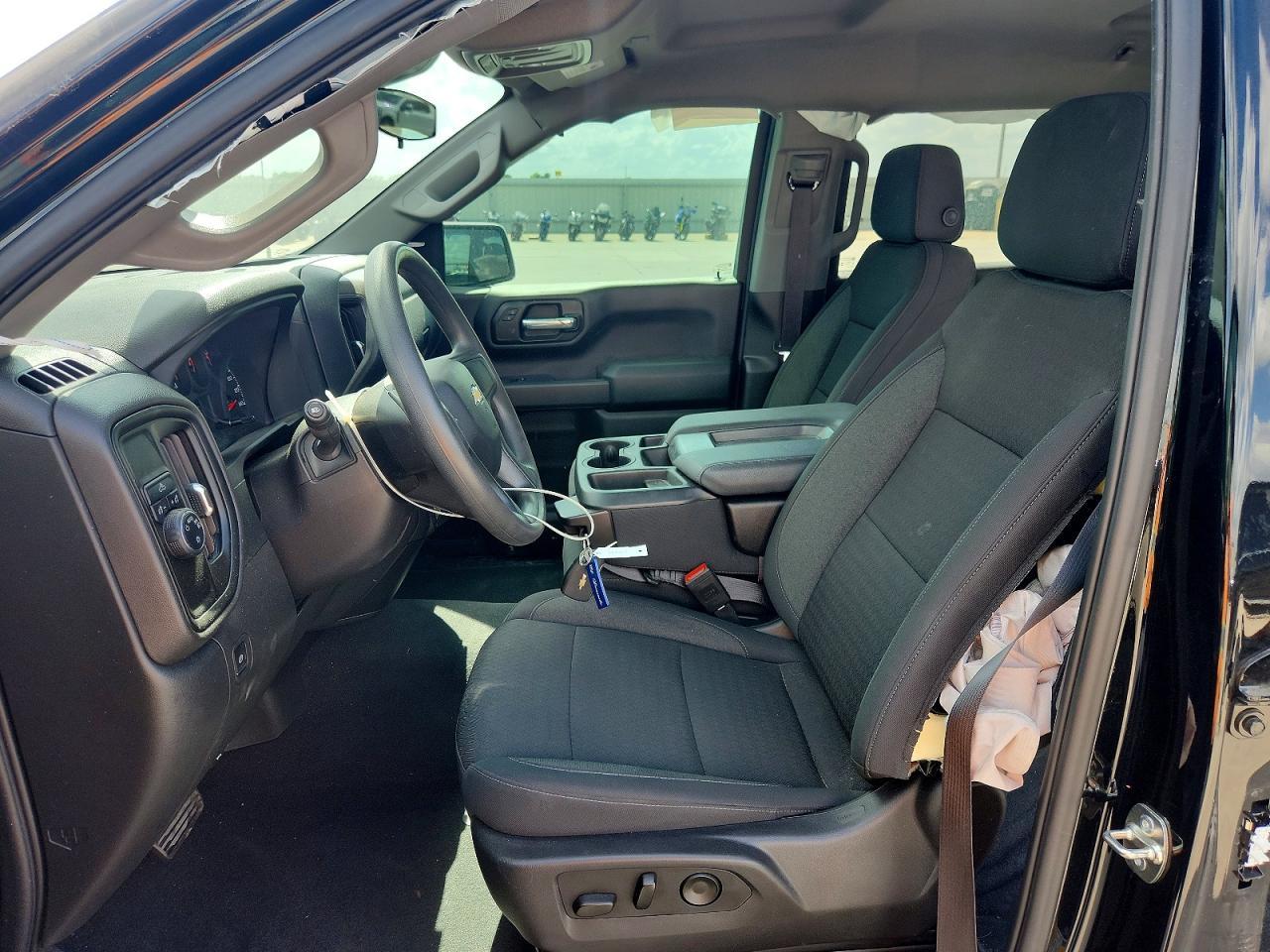 2025 Chevrolet Silverado C1500 Custom - Фото 7