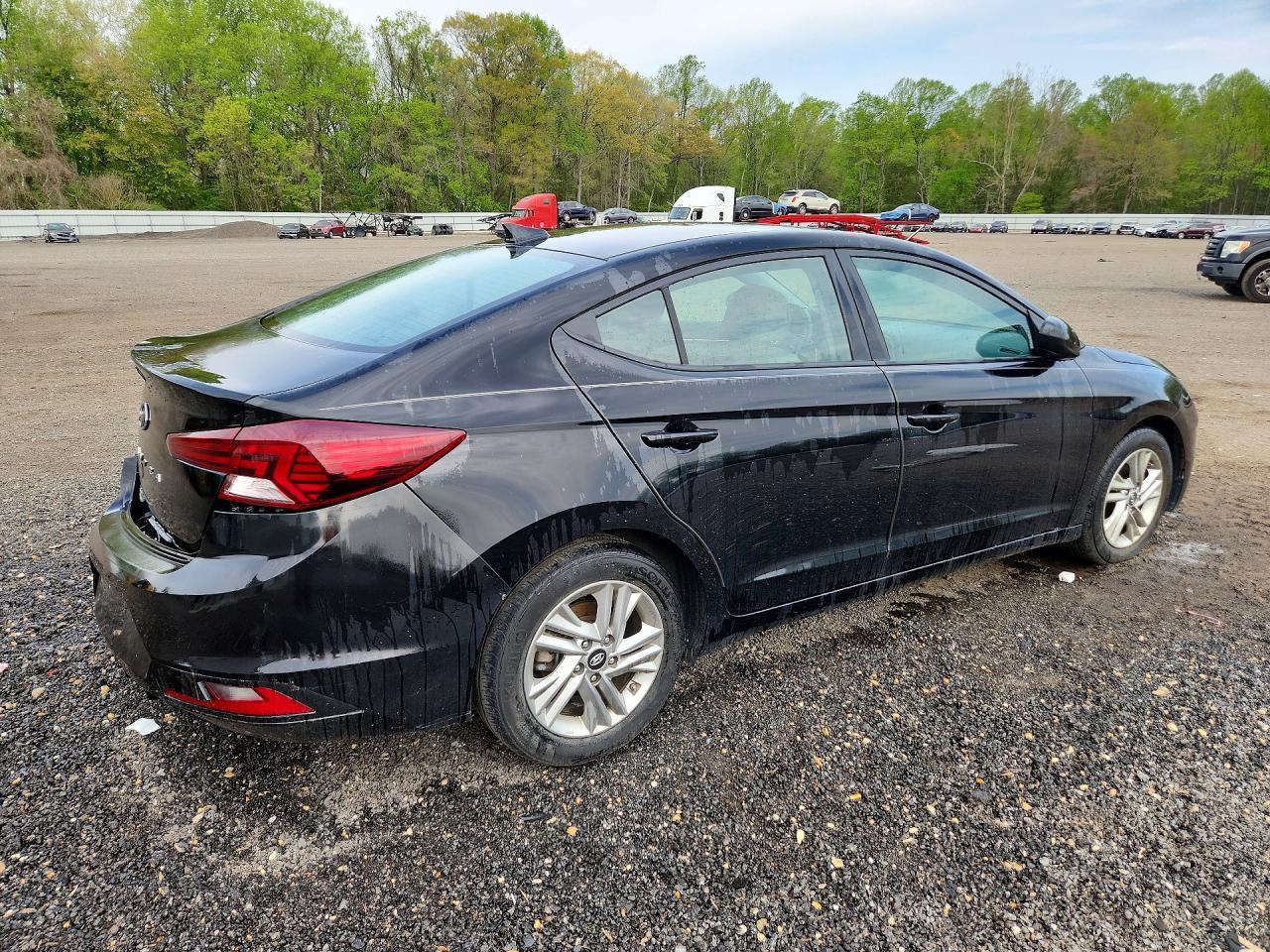 2020 Hyundai Elantra Value Edition - Фото 3
