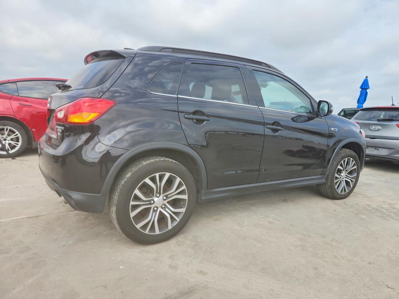 2017 Mitsubishi Outlander Sport Sel - Фото 3