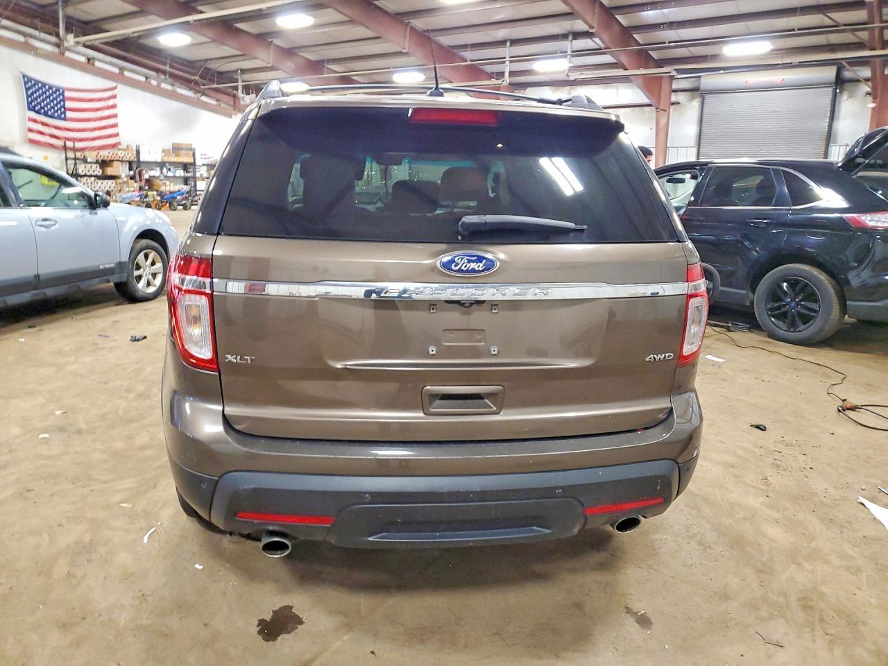 2015 Ford Explorer Xlt - Фото 6