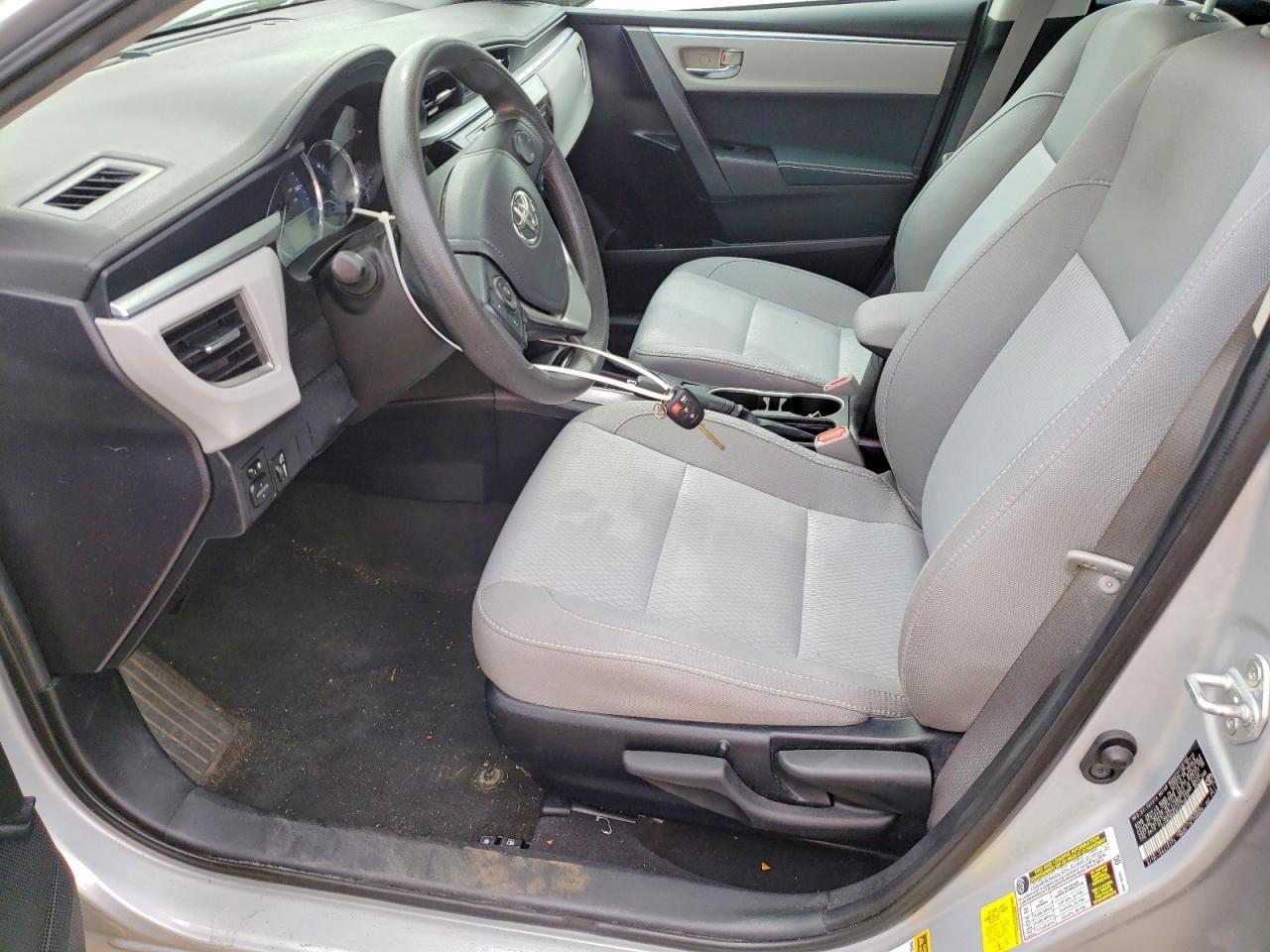 2015 Toyota Corolla Le - Фото 7
