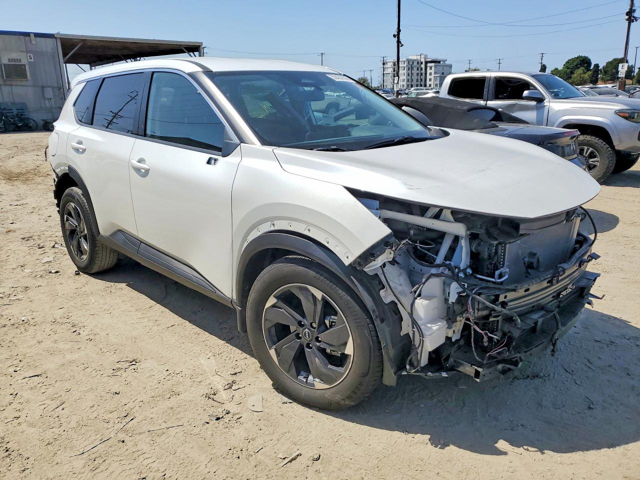 2025 Nissan Rogue Sv - Image 4