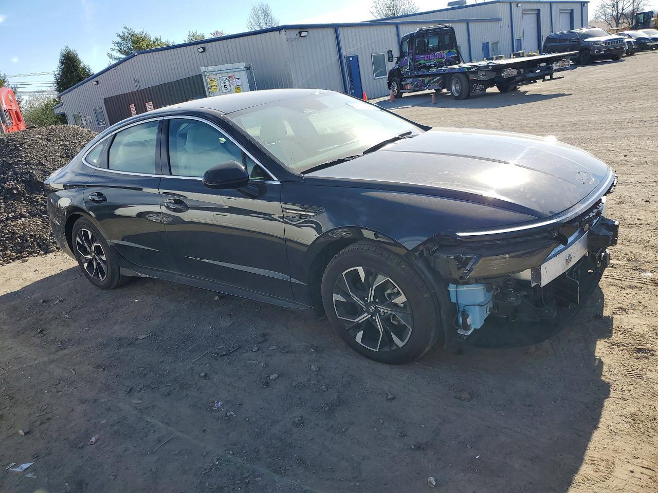 2025 Hyundai Sonata Sel - Image 4