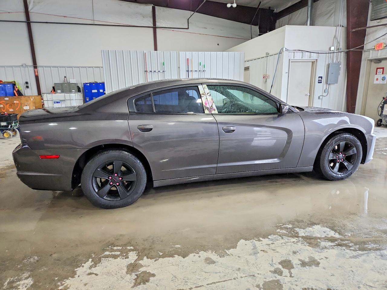 2014 Dodge Charger Se - Image 3