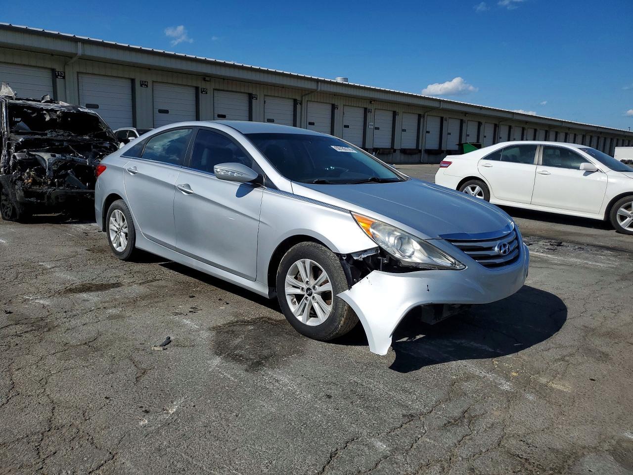 2014 Hyundai Sonata Gls - Фото 4