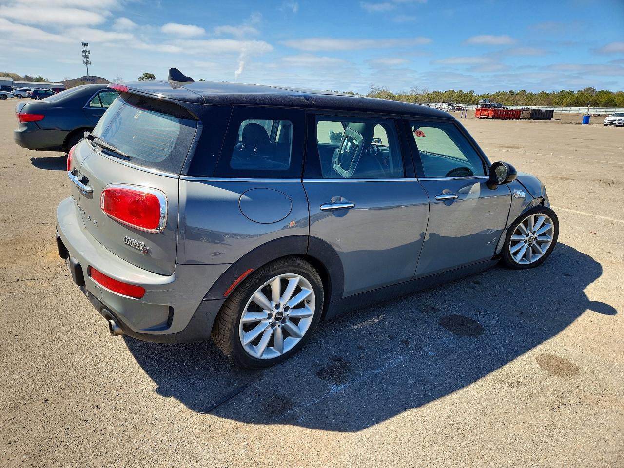 2017 Mini Cooper S Clubman All4 - Фото 3