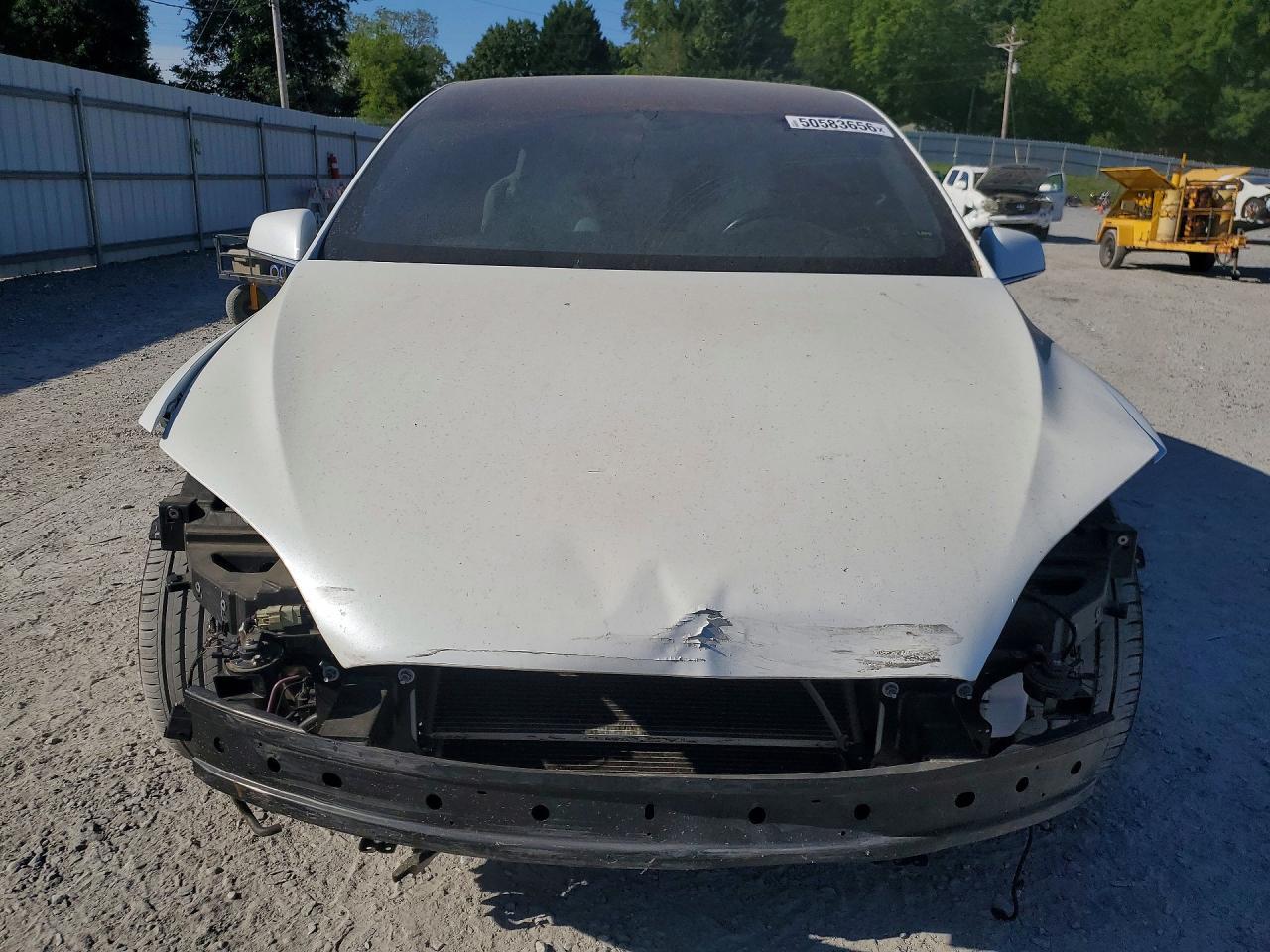 2016 Tesla Model X - Фото 5