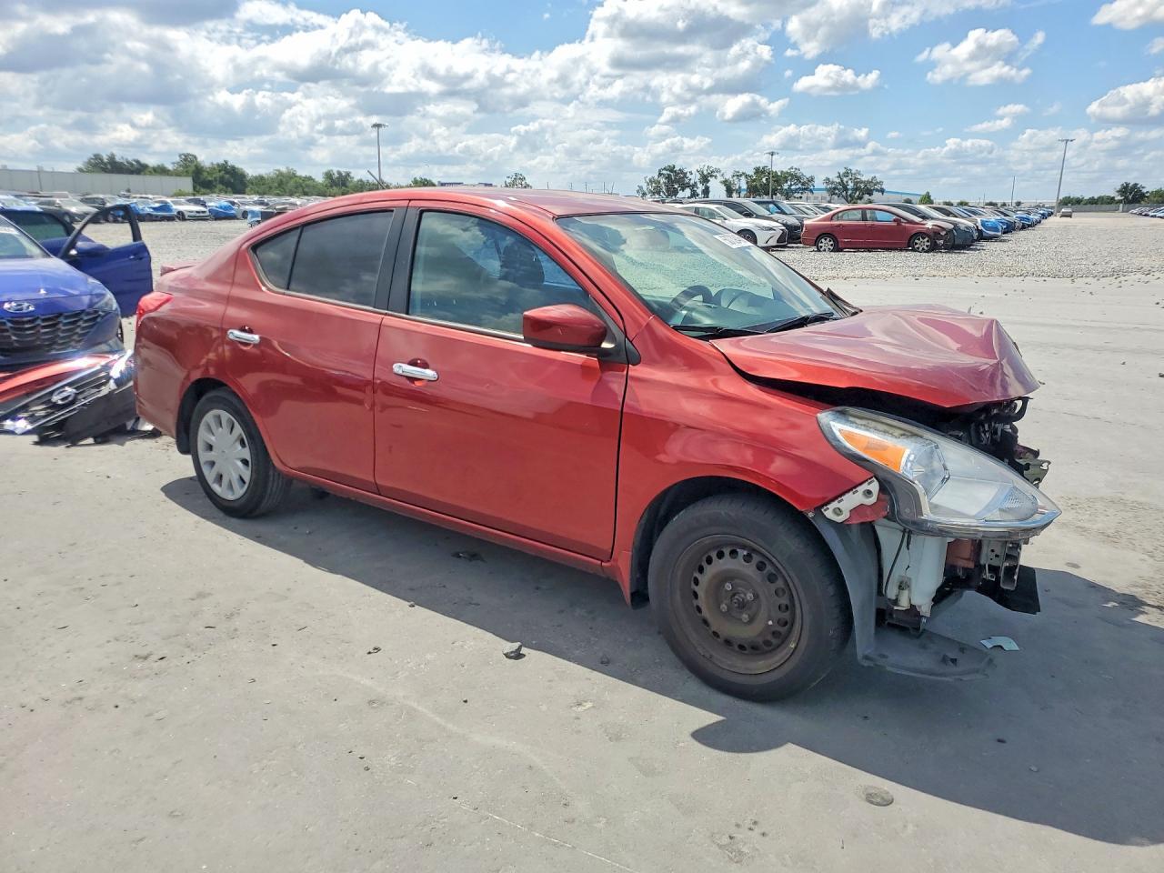 2018 Nissan Versa Sv - Фото 4
