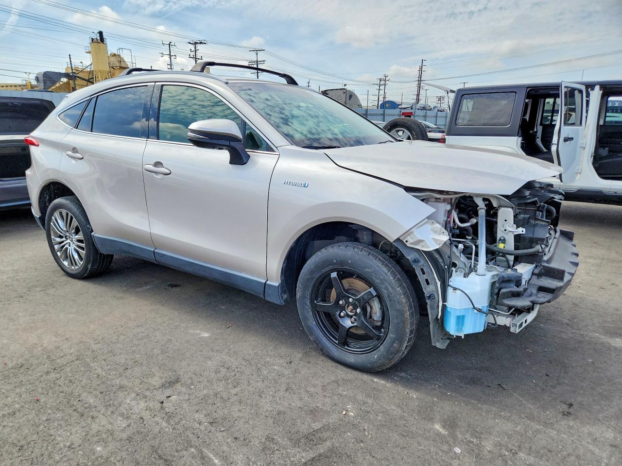2021 Toyota Venza - Фото 4