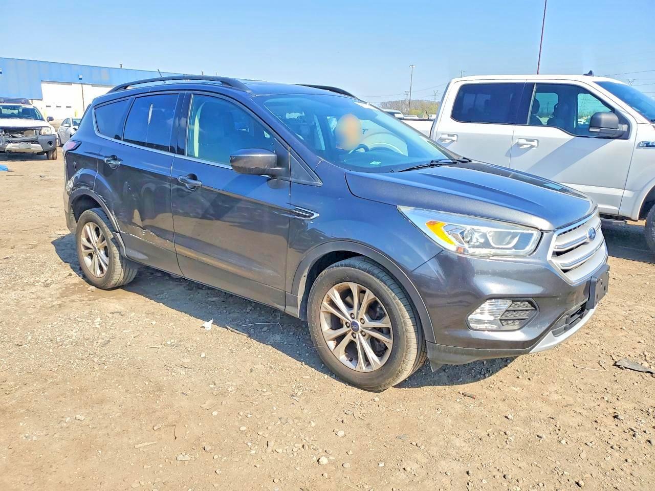 2018 Ford Escape Sel - Image 4