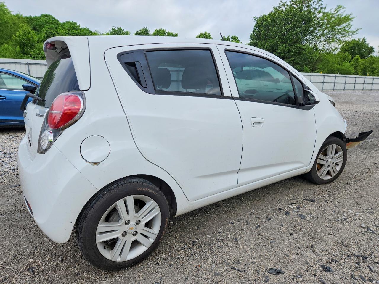 2015 Chevrolet Spark Ls - Image 3