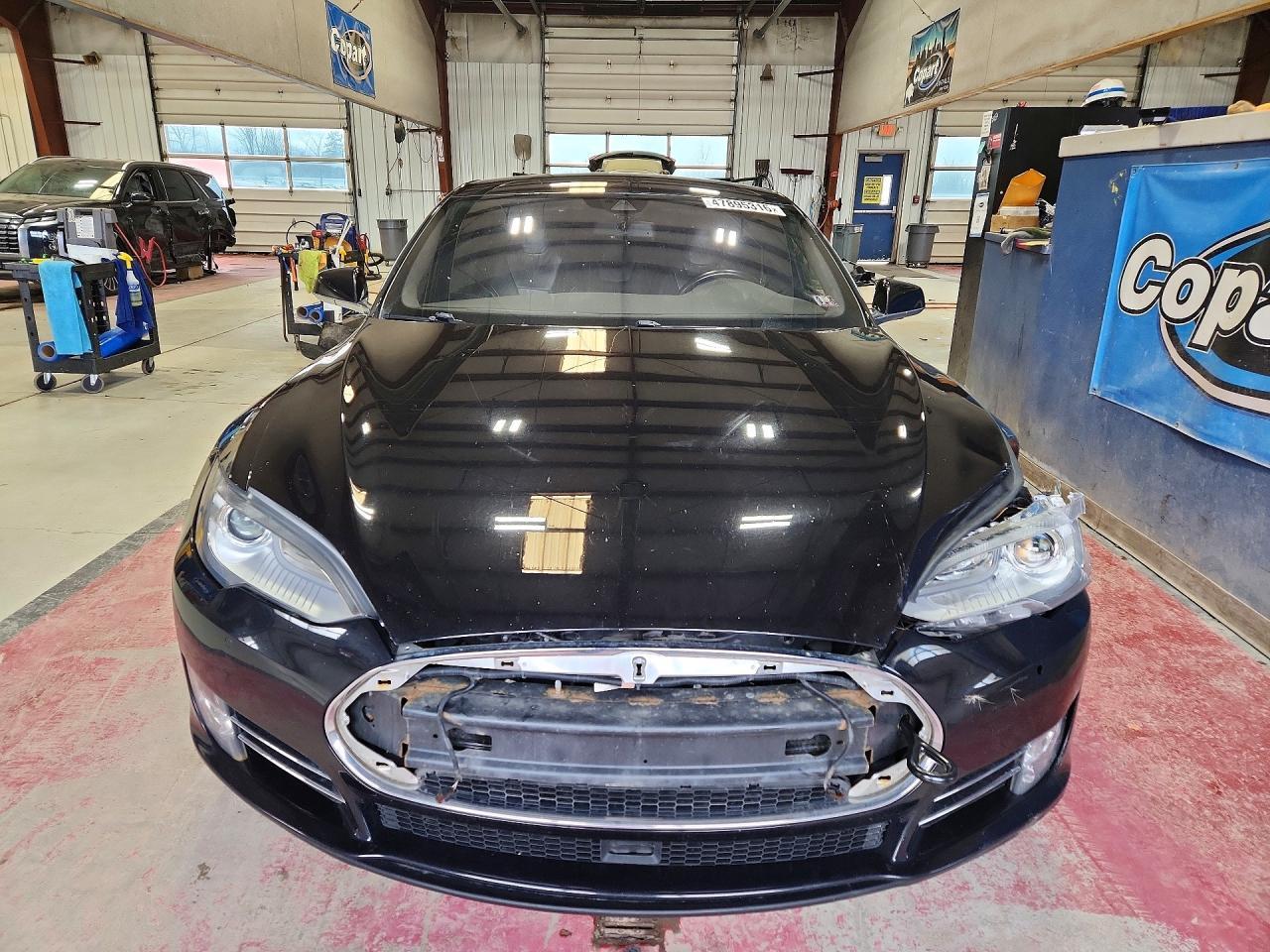 2016 Tesla Model S - Image 5