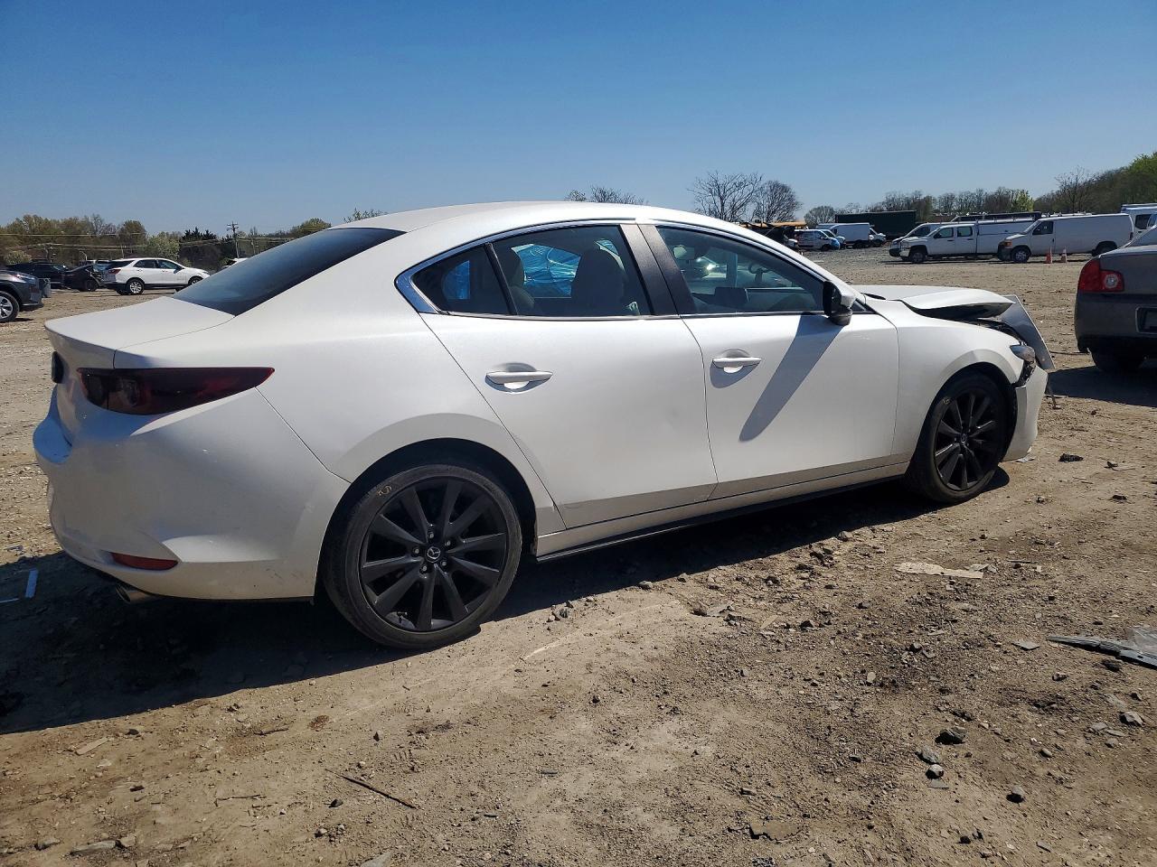 2022 Mazda 3 Preferred - Image 3