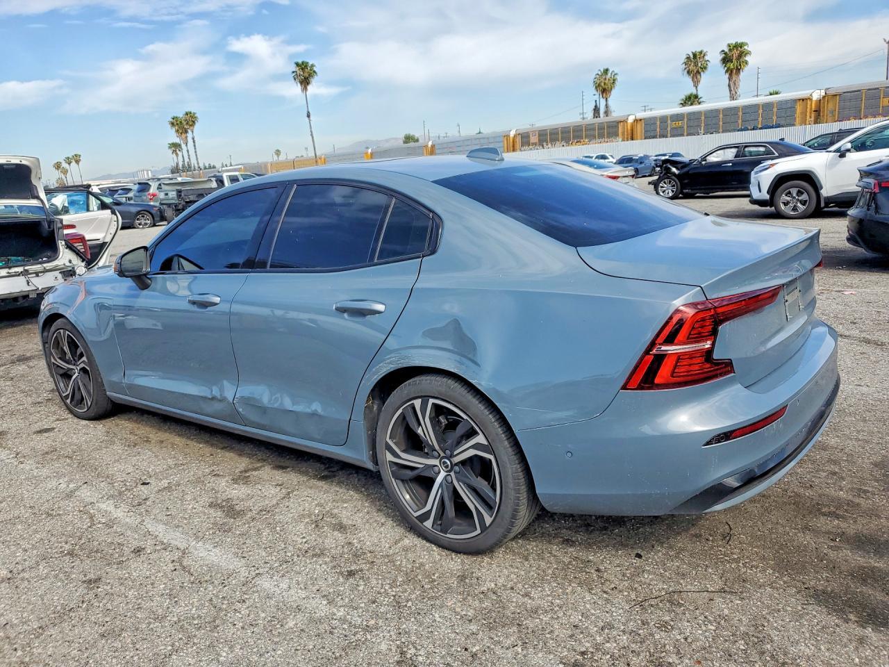 2024 Volvo S60 Core - Фото 2