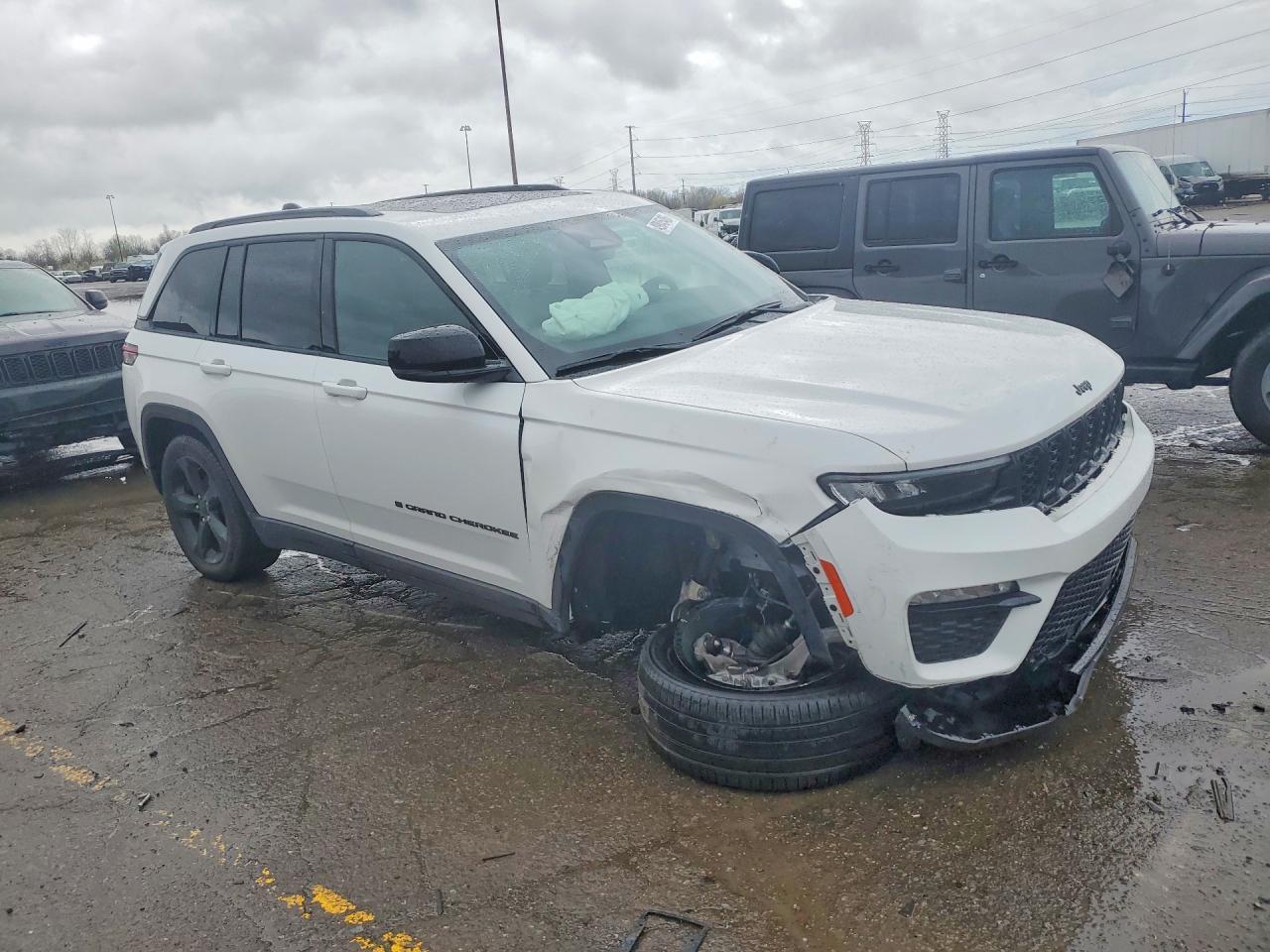 2025 Jeep Grand Cherokee Limited - Image 4