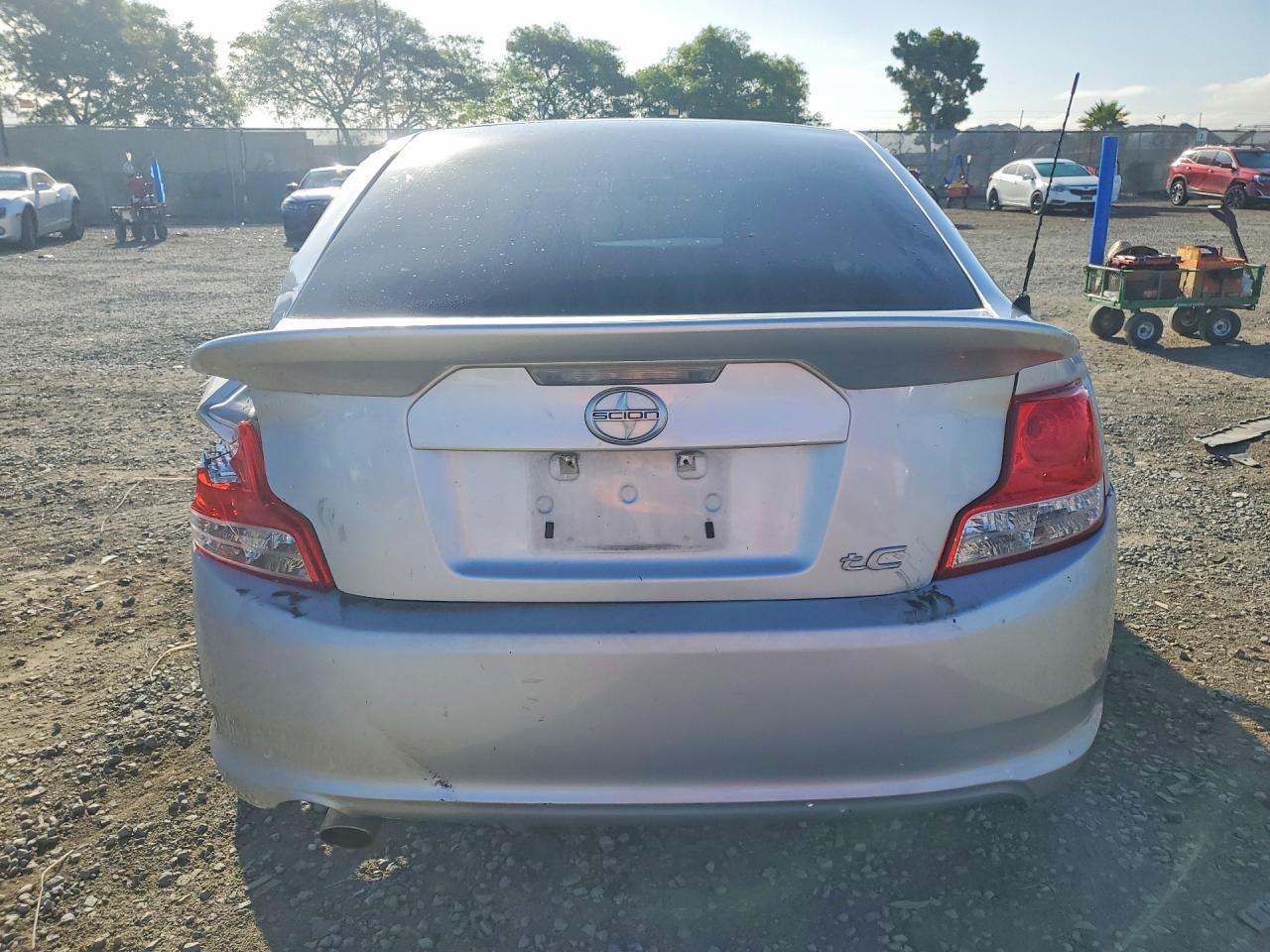 2011 Scion Tc Base - Фото 6