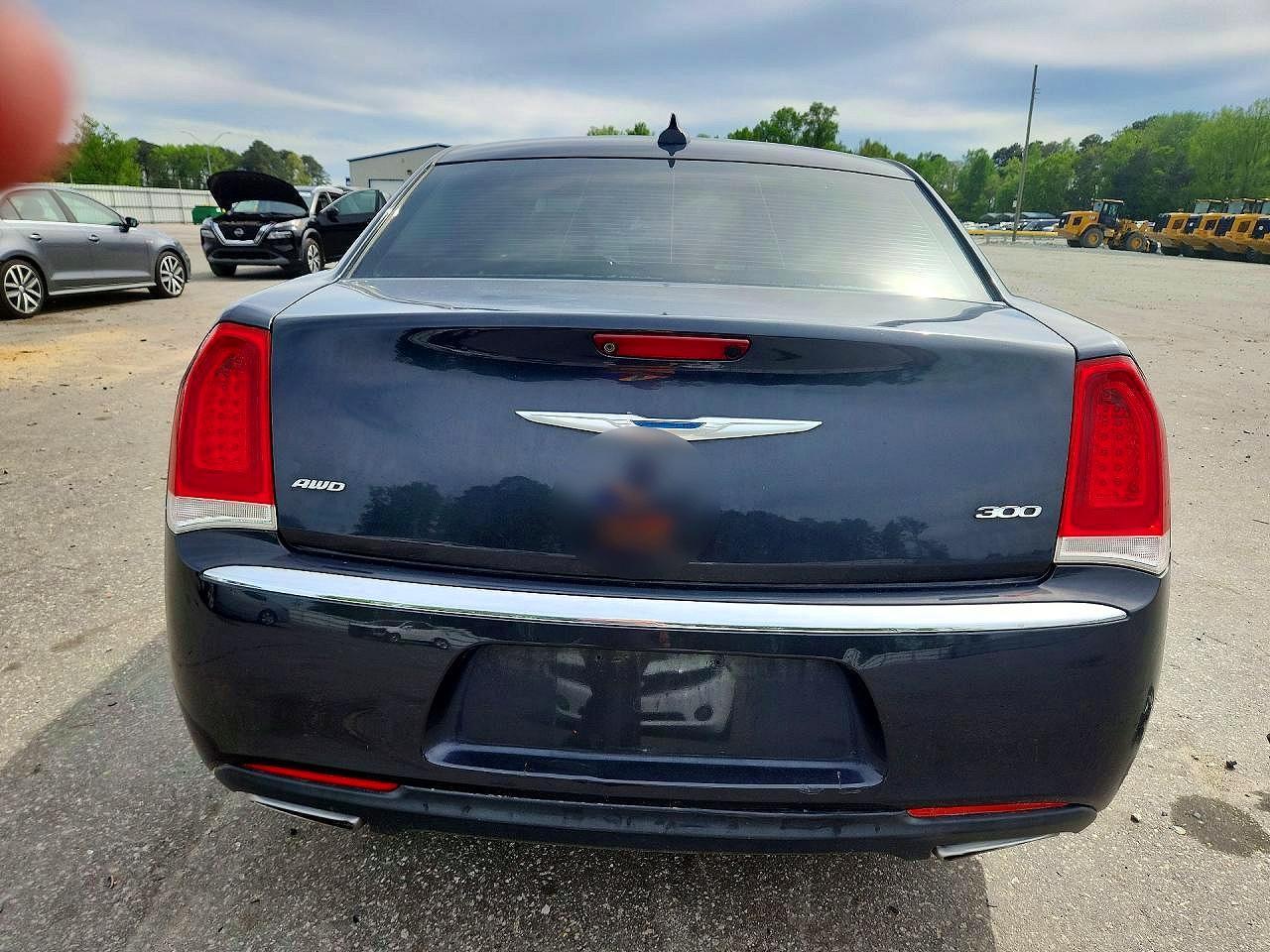 2018 Chrysler 300 Limited - Image 6