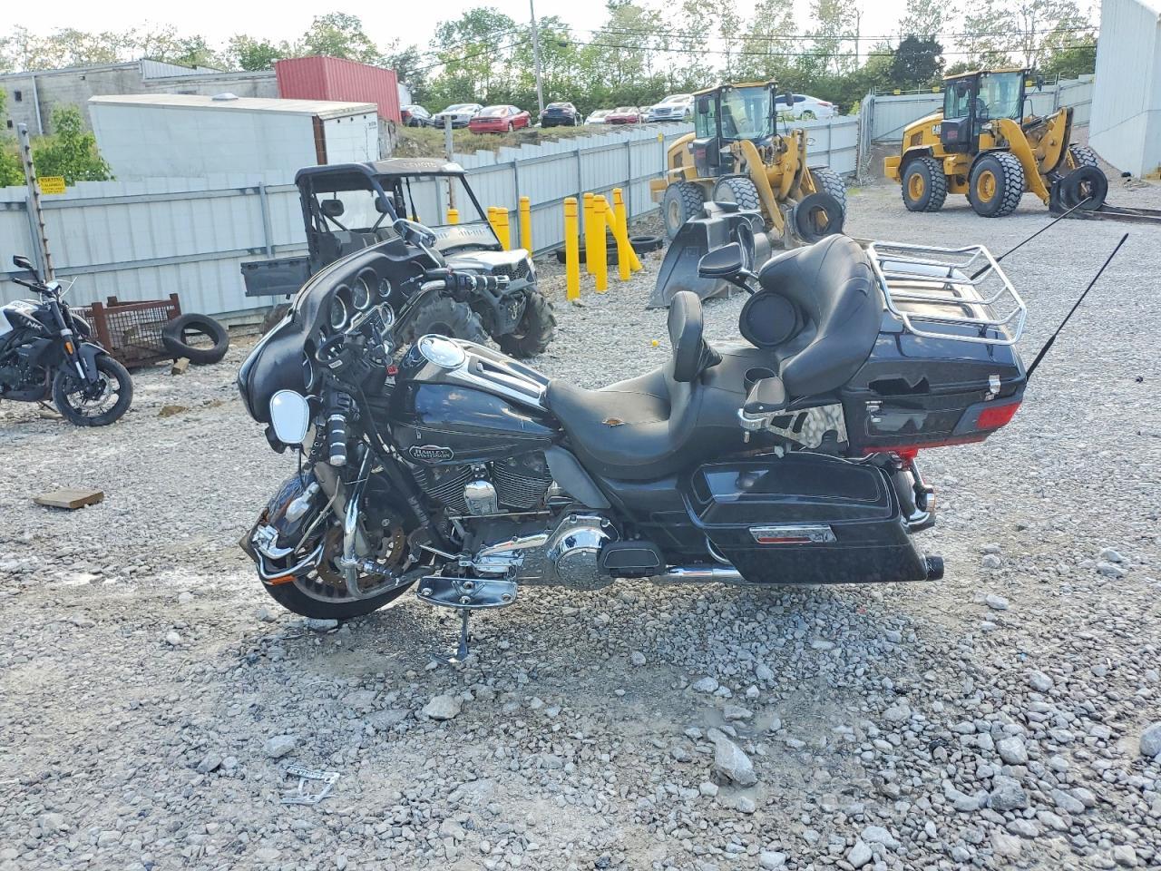 2009 Harley-Davidson Flhtcu - Image 3