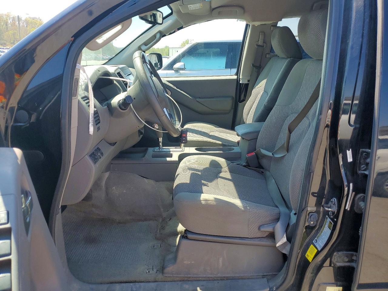 2013 Nissan Frontier S 4X4 - Фото 7