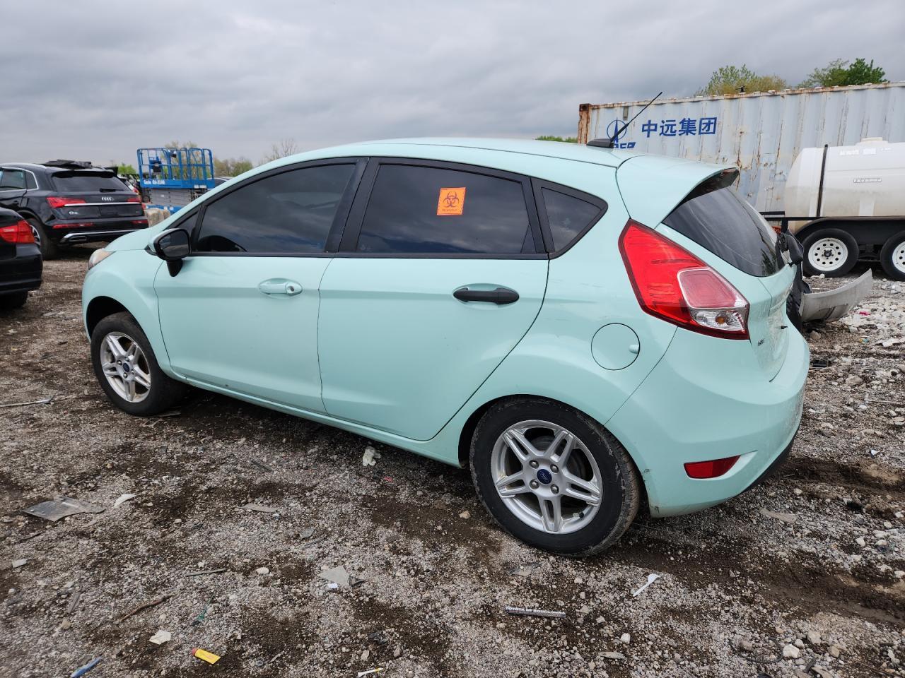 2017 Ford Fiesta Se - Фото 2