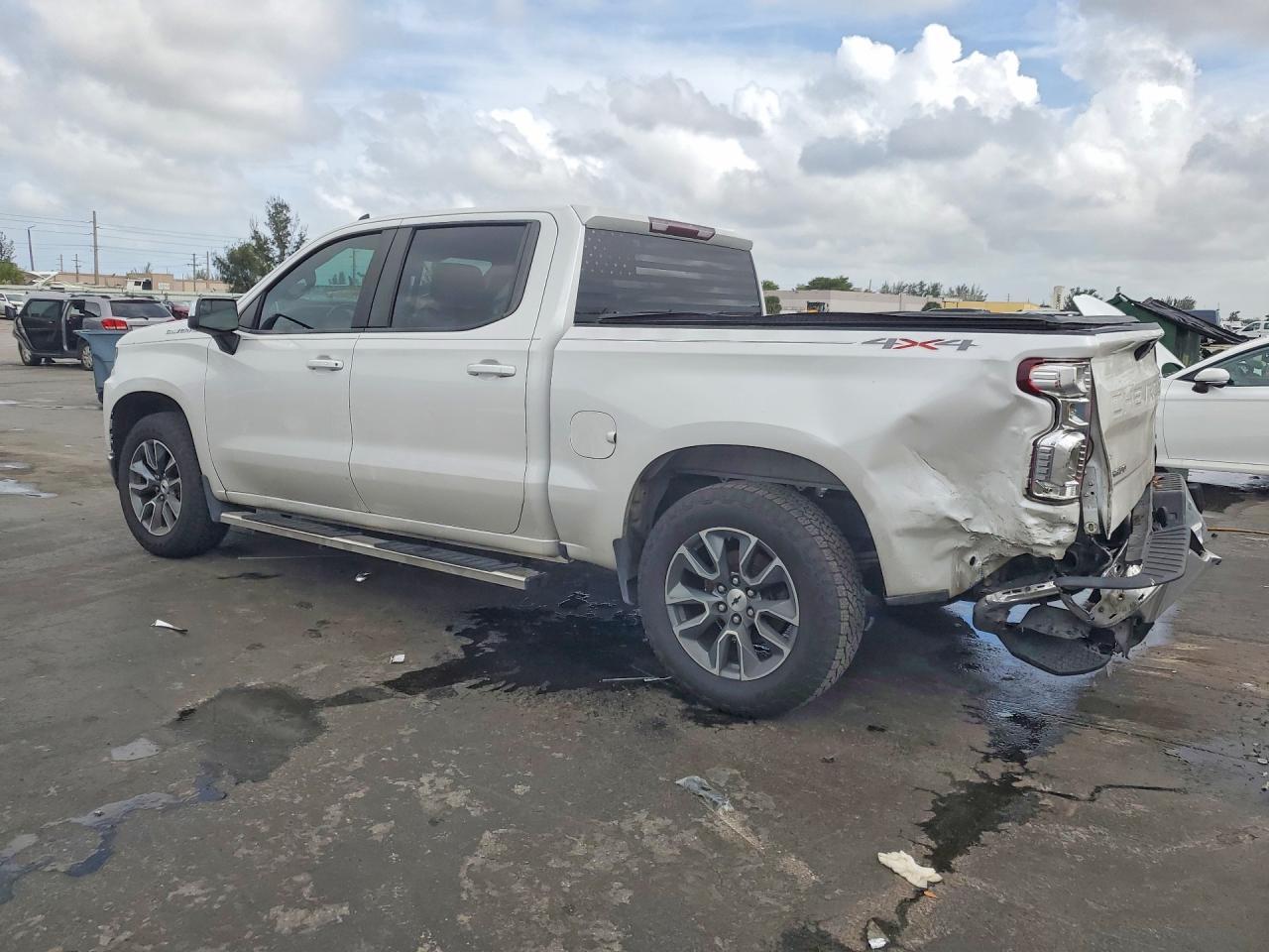 2021 Chevrolet Silverado K1500 Lt - Фото 2
