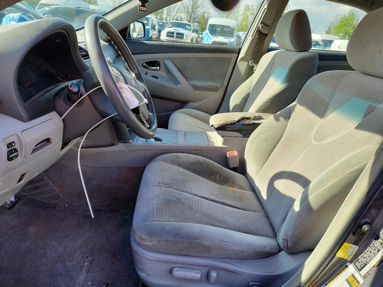 2011 Toyota Camry Le - Фото 7