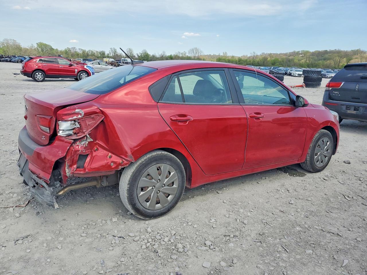 2020 Kia Rio - Фото 3