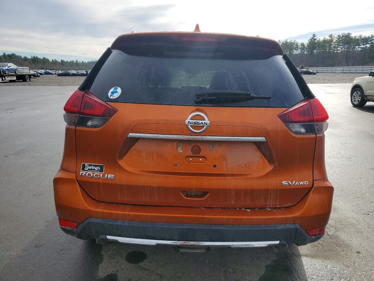 2018 Nissan Rogue Sv - Image 6