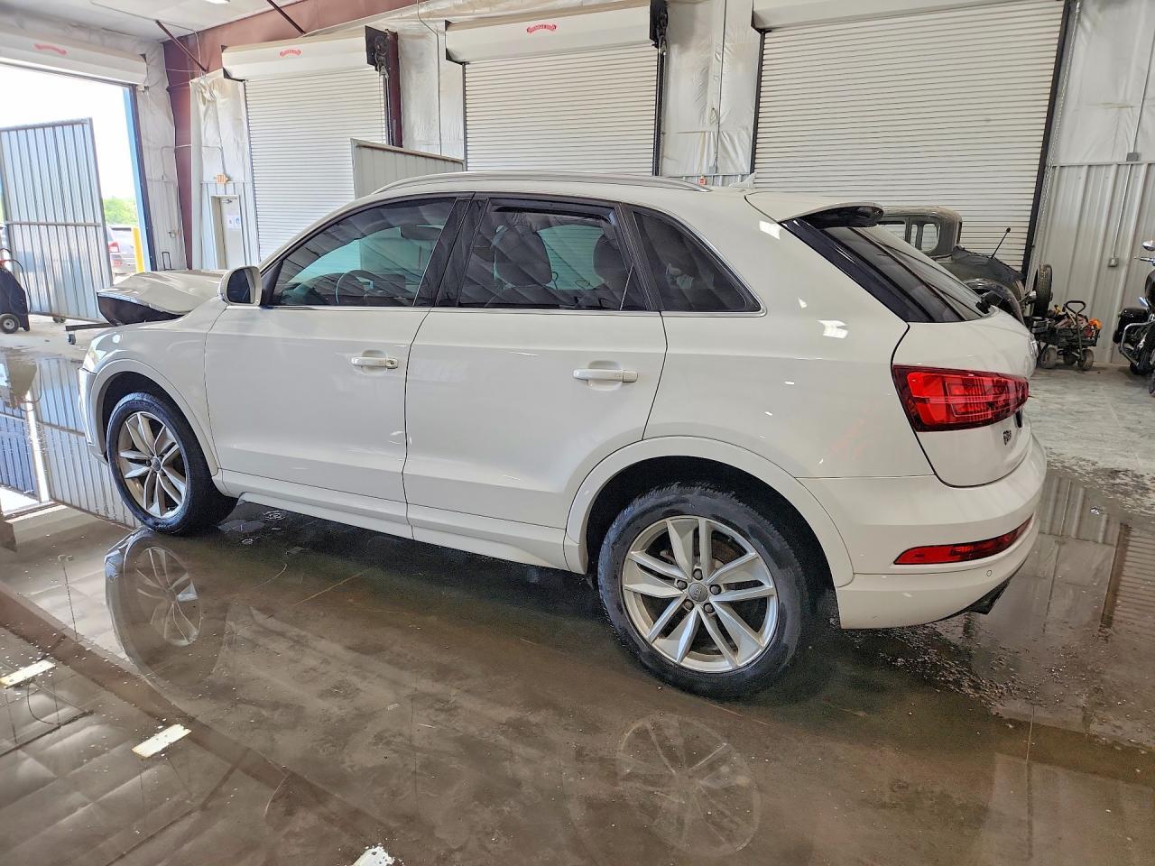 2016 Audi Q3 Premium Plus - Фото 2