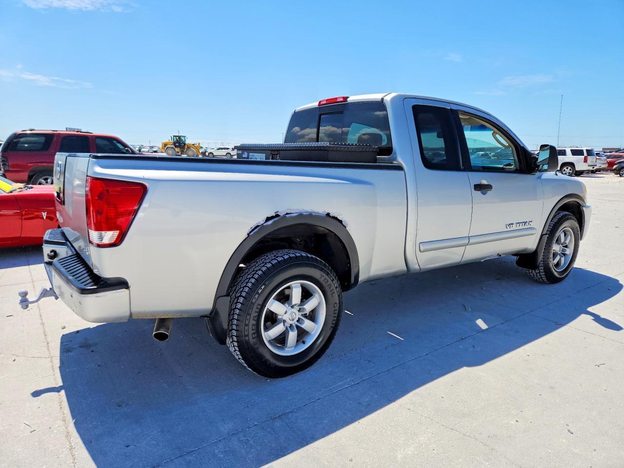 2008 Nissan Titan Xe - Image 3