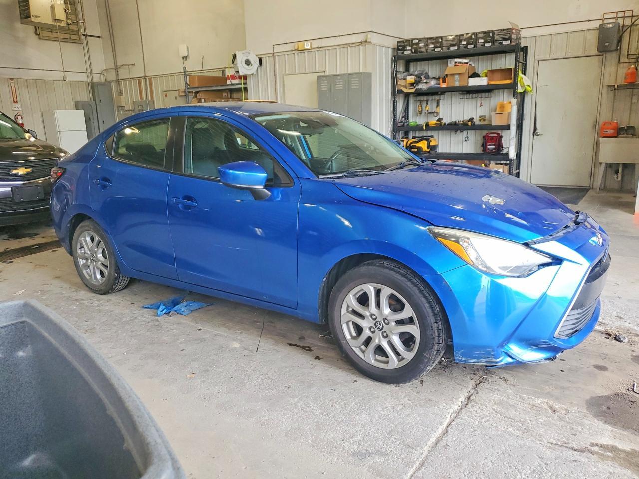 2018 Toyota Yaris Ia Base - Фото 4