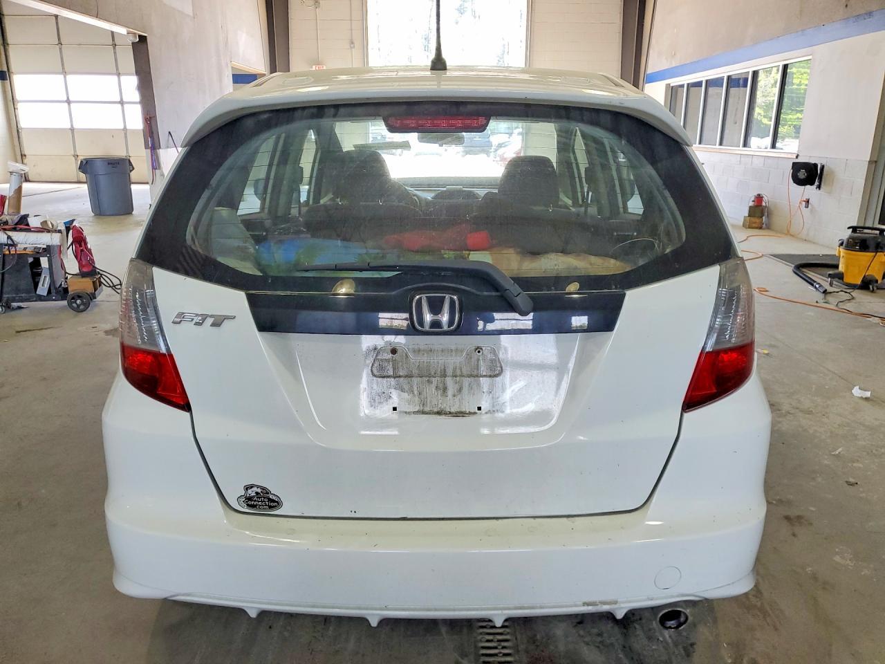 2011 Honda Fit Sport - Фото 6
