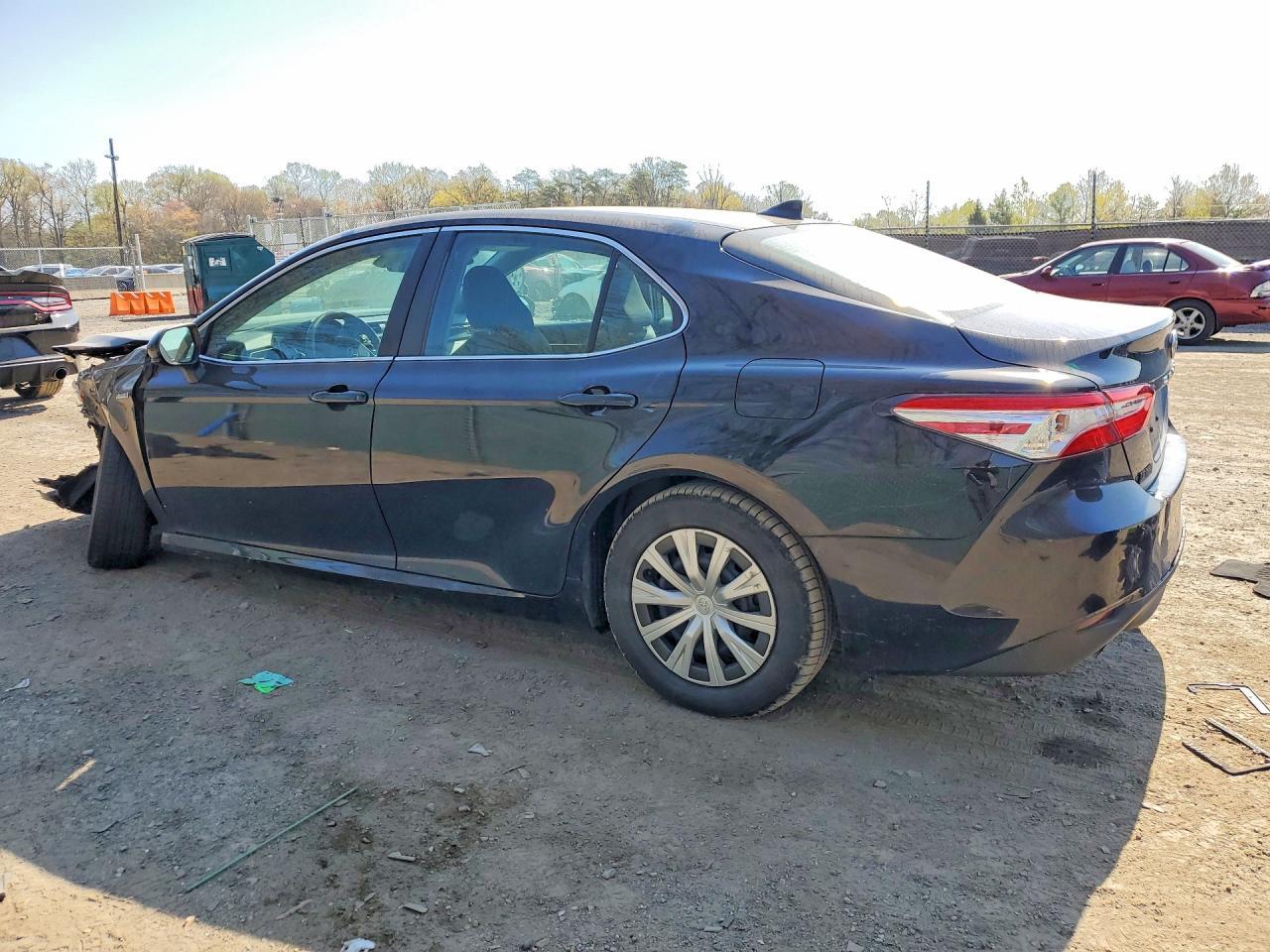2019 Toyota Camry Le - Image 2