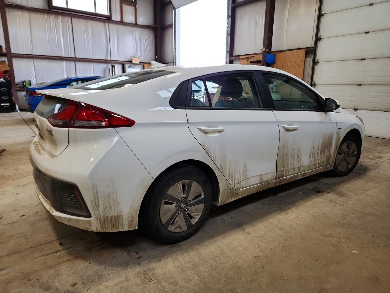 2020 Hyundai Ioniq Hybrid Se - Фото 3