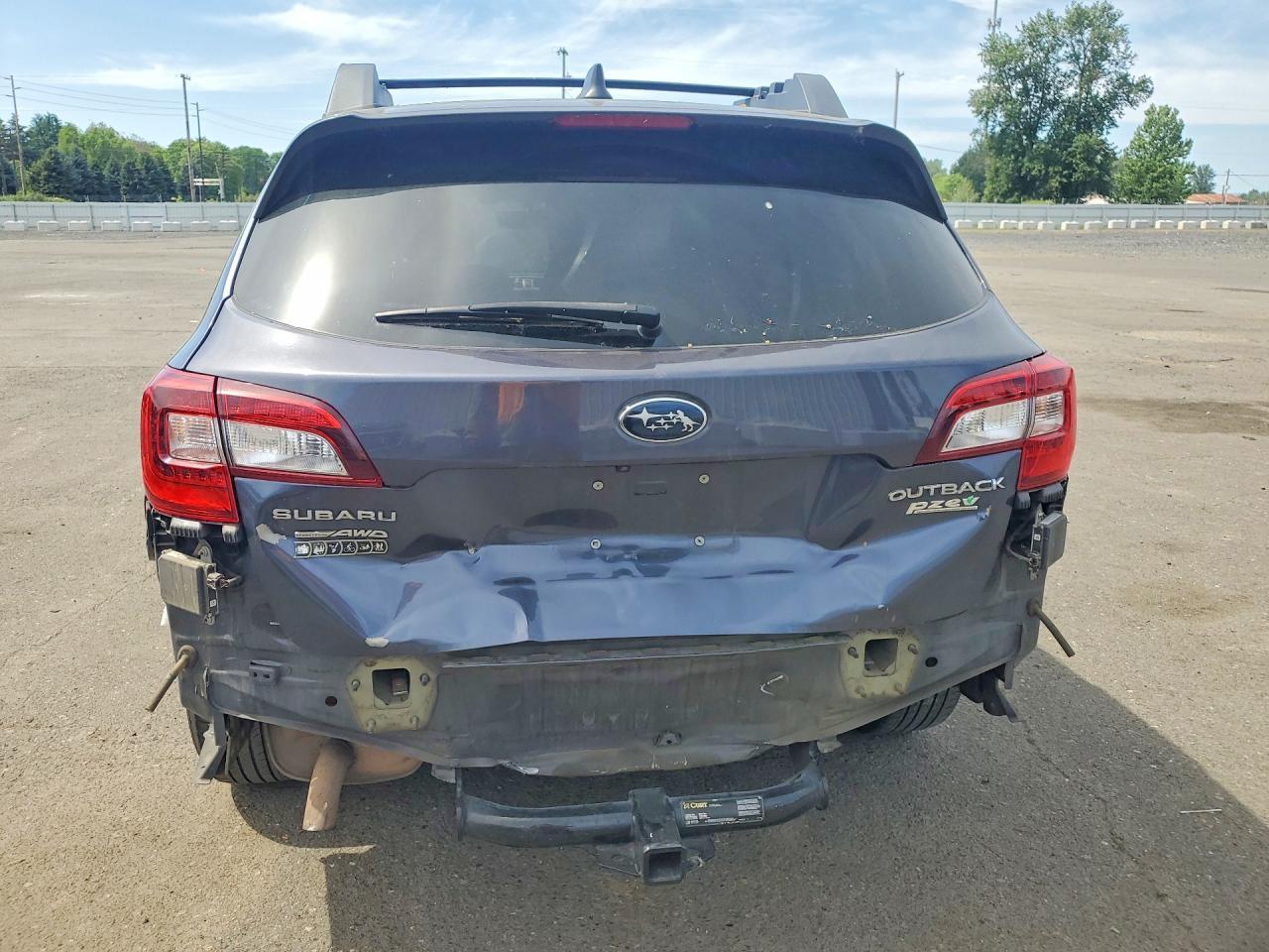 2017 Subaru Outback 2.5I Premium - Image 6