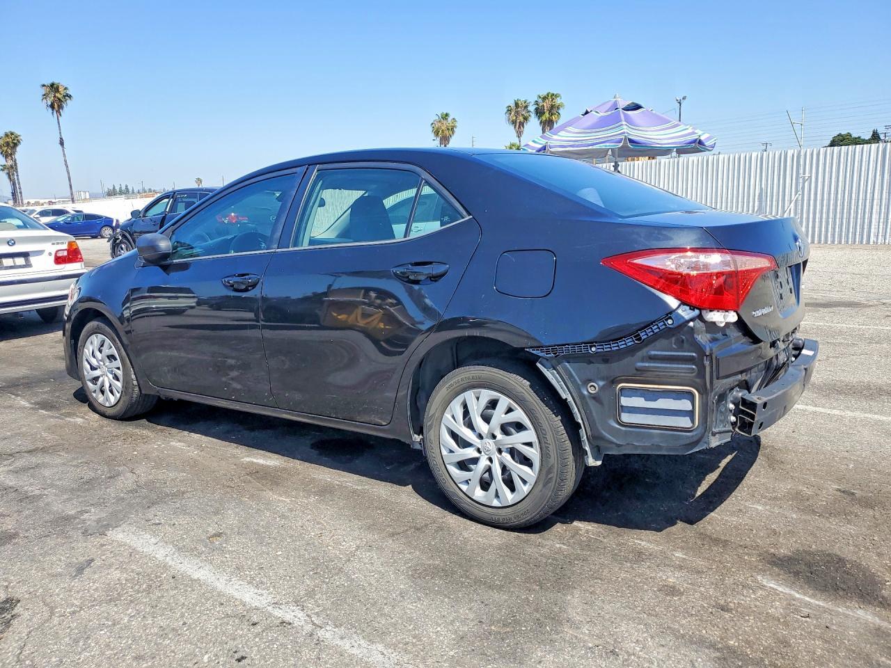 2019 Toyota Corolla Le - Фото 2