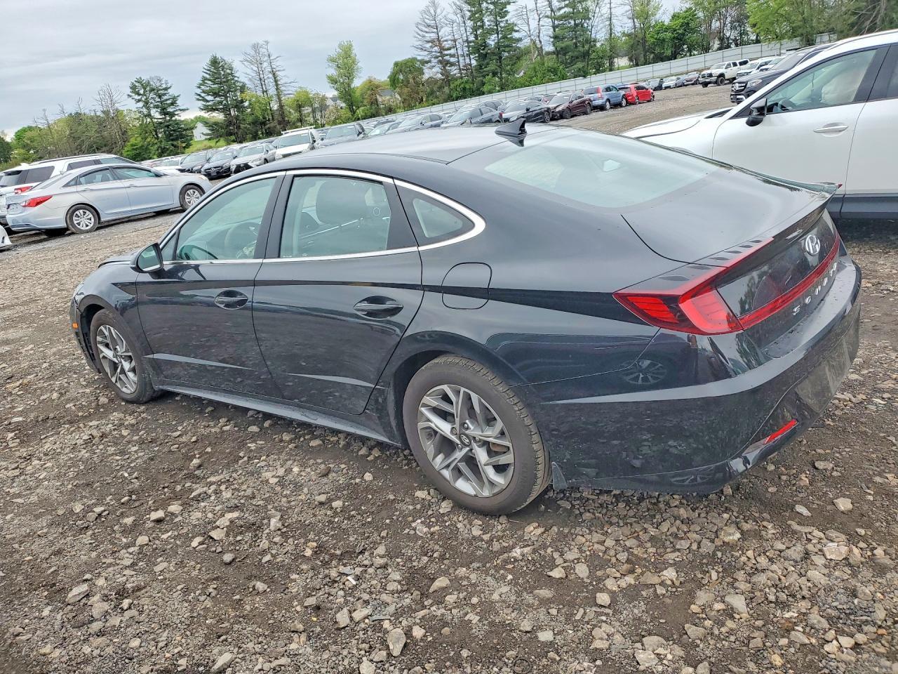 2021 Hyundai Sonata Sel - Image 2