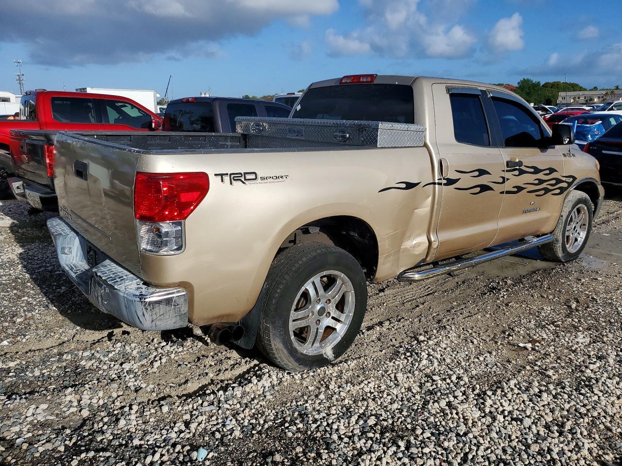 2010 Toyota Tundra Double Cab Sr5 - Image 3