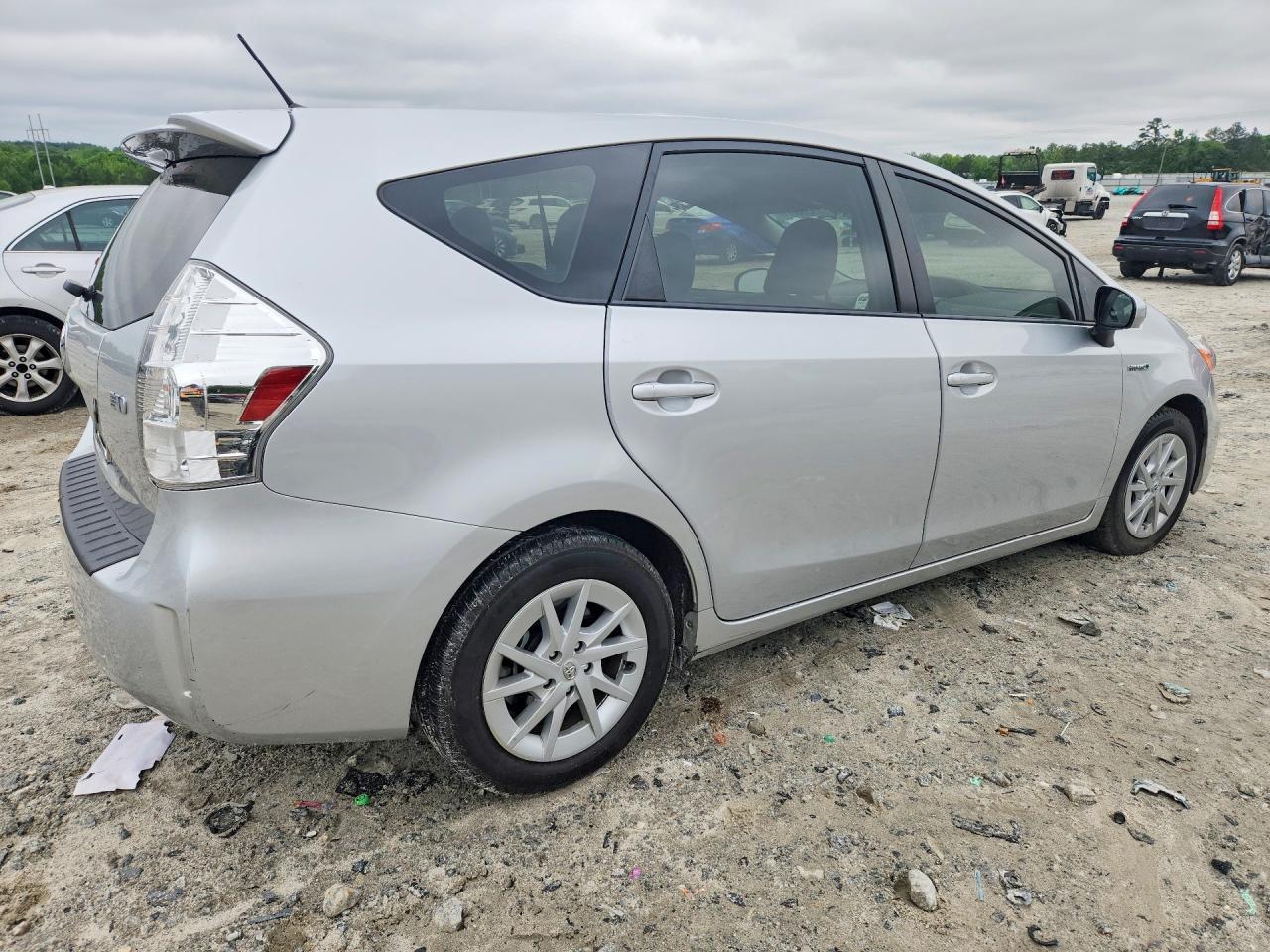 2012 Toyota Prius V Three - Фото 3