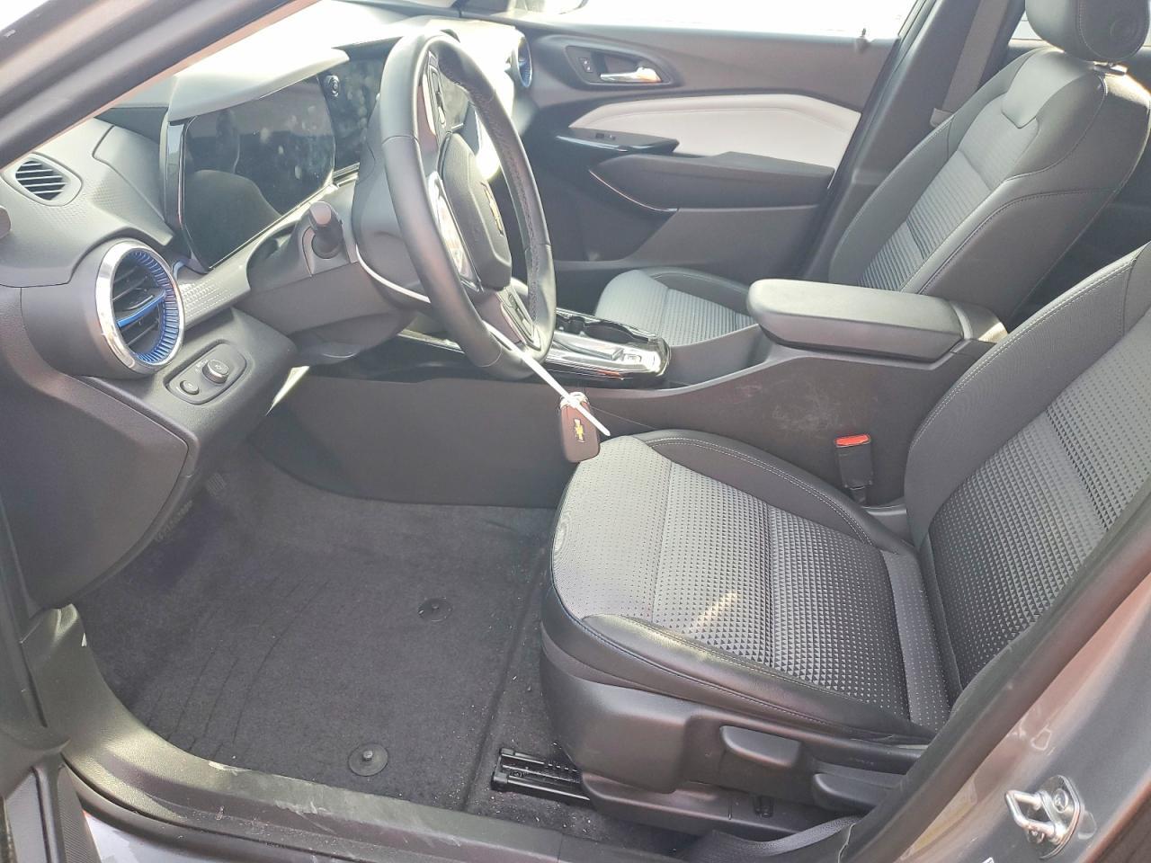 2025 Chevrolet Trax 1Lt - Image 7