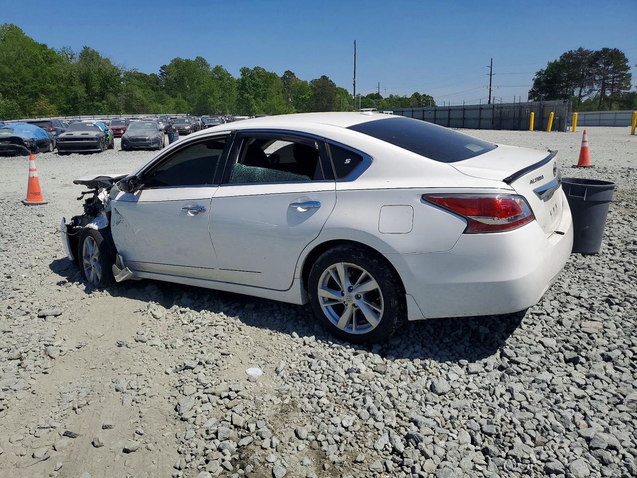 2014 Nissan Altima - Image 2