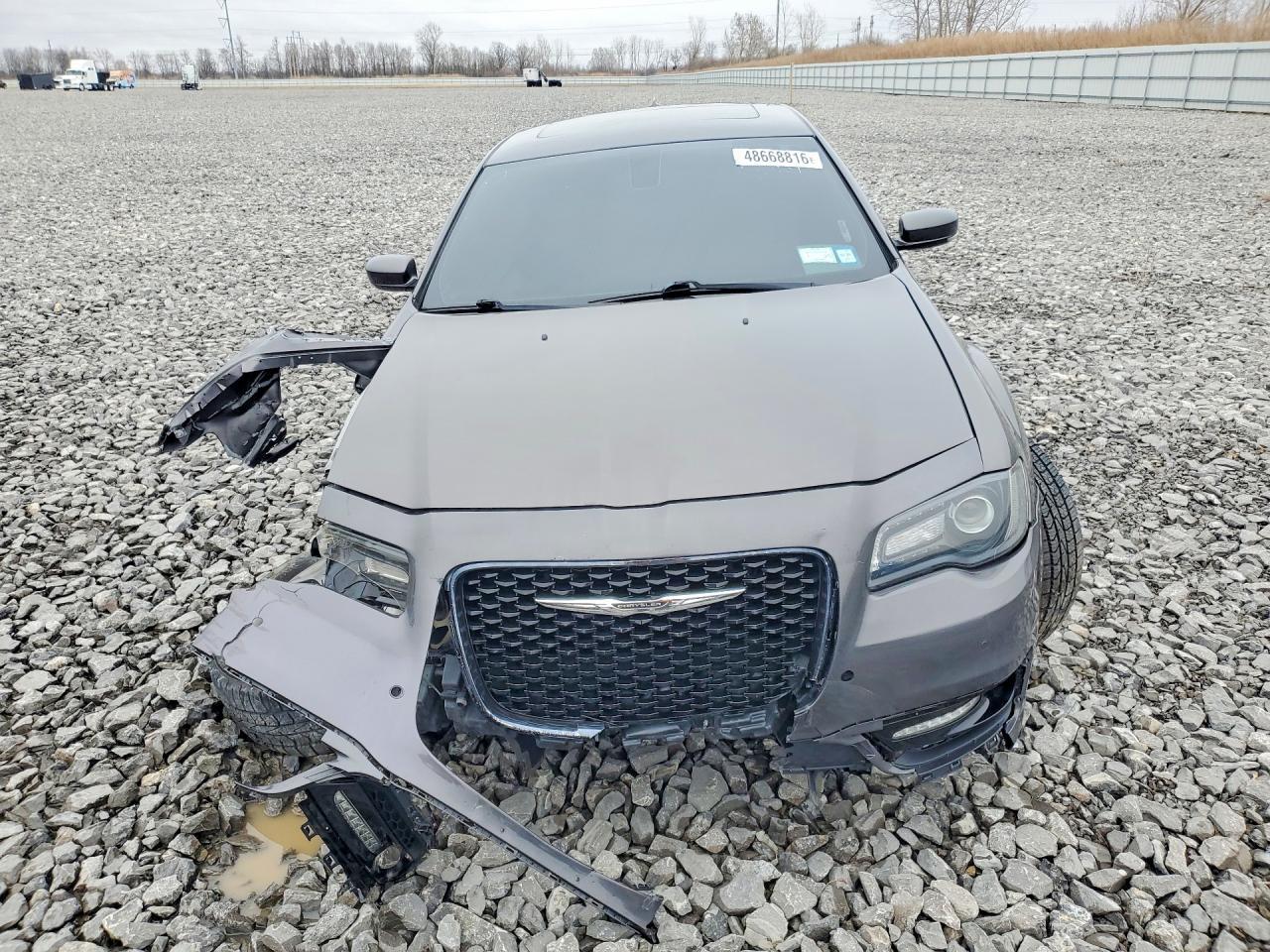 2017 Chrysler 300 S - Фото 5