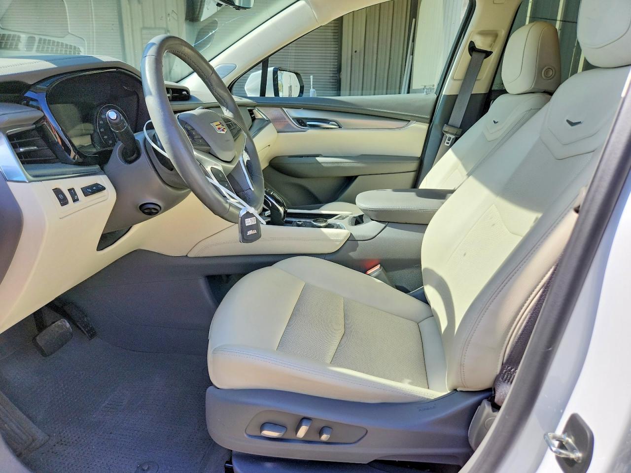 2023 Cadillac Xt5 Premium Luxury - Image 7