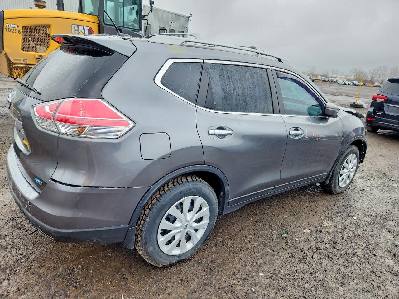 2014 Nissan Rogue S - Фото 3