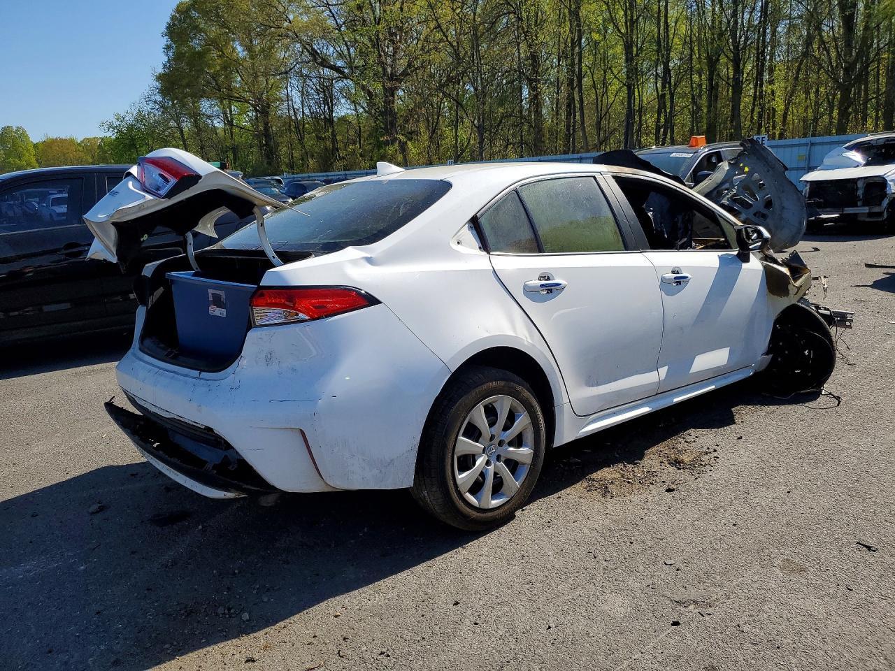 2022 Toyota Corolla Le - Фото 3