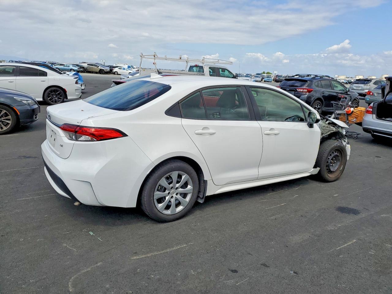2020 Toyota Corolla Le - Фото 3
